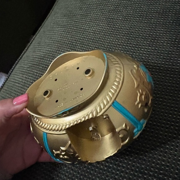 Anastasia Vintage Toy Music Box - Picture 5 of 11